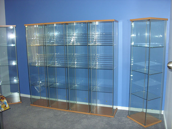 mysmurfcollection-displayroom01.jpg