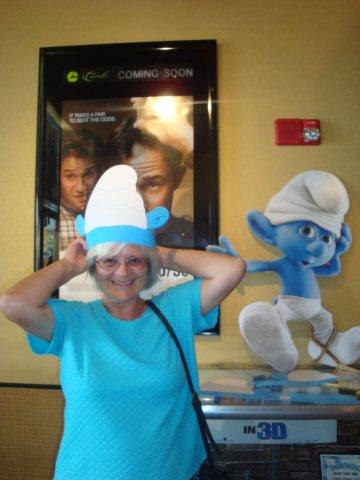 Mama Smurf.jpg