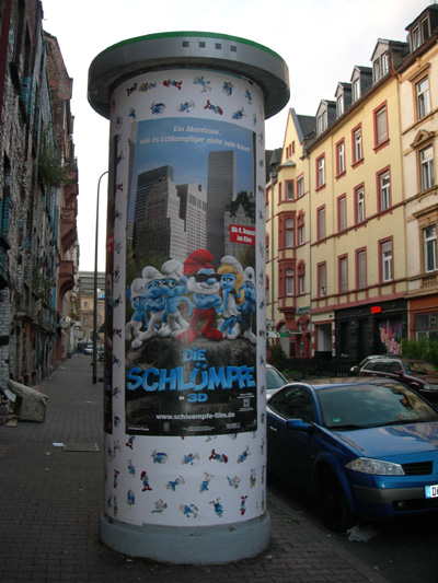 Litfaßsäule in Frankfurt.jpg