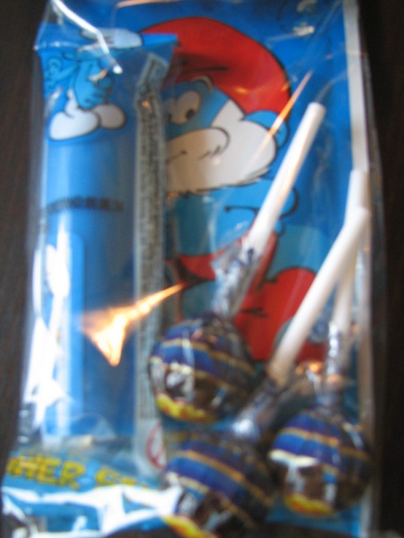 Smurfs candy 004.JPG