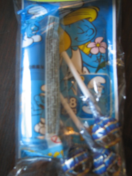 Smurfs candy 003.JPG